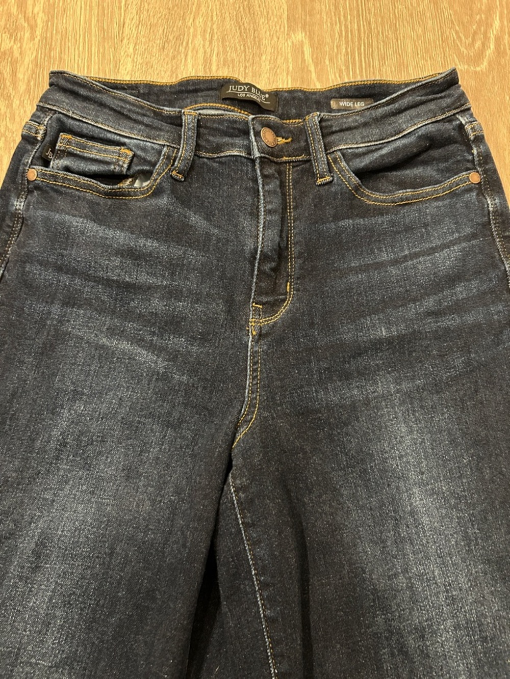 Judy Blue - Wide Leg Crop Jeans - Picture 8 of 8